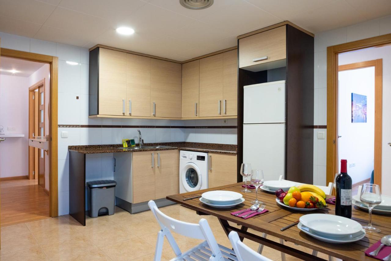 Lovely 2 Bedroom Terrace Wifi Parking Ac Heating Attic 瓦伦西亚 外观 照片