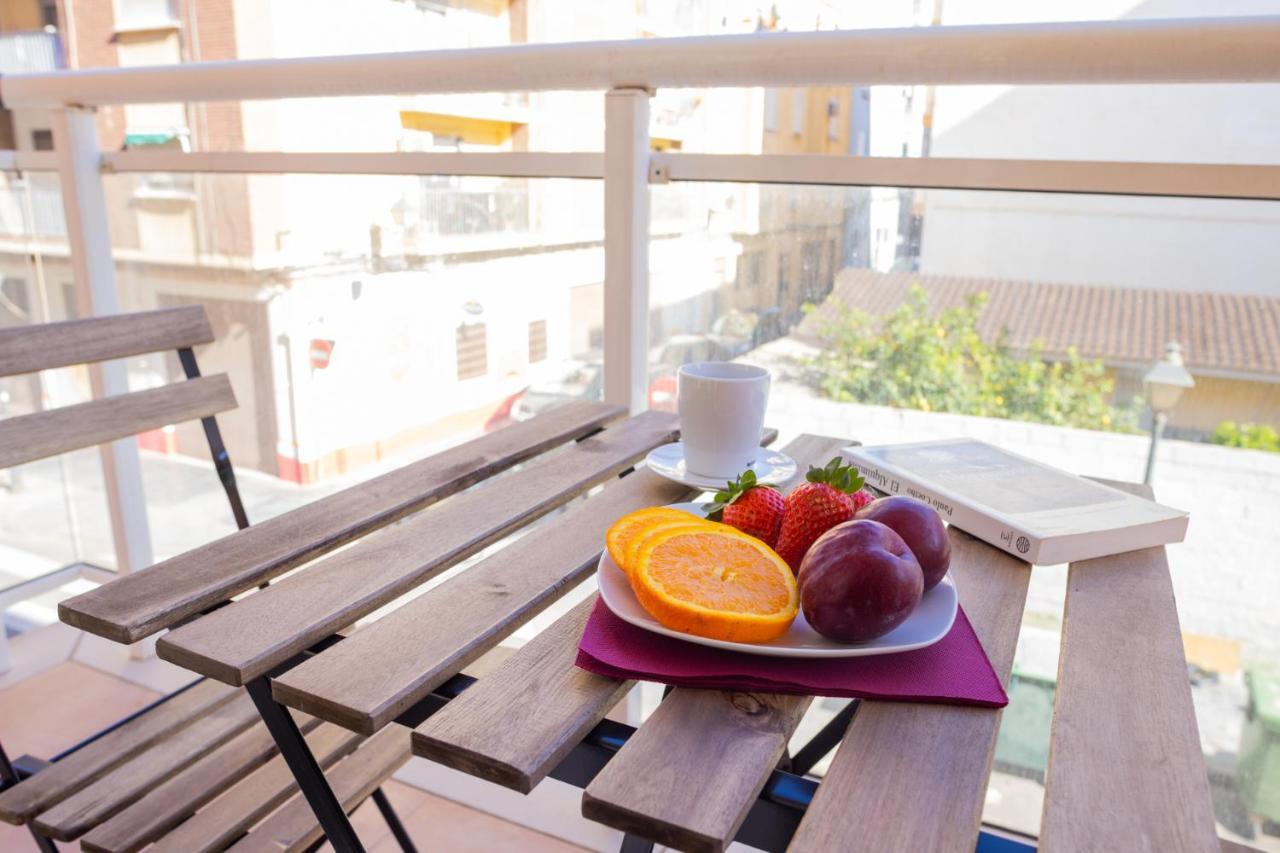 Lovely 2 Bedroom Terrace Wifi Parking Ac Heating Attic 瓦伦西亚 外观 照片