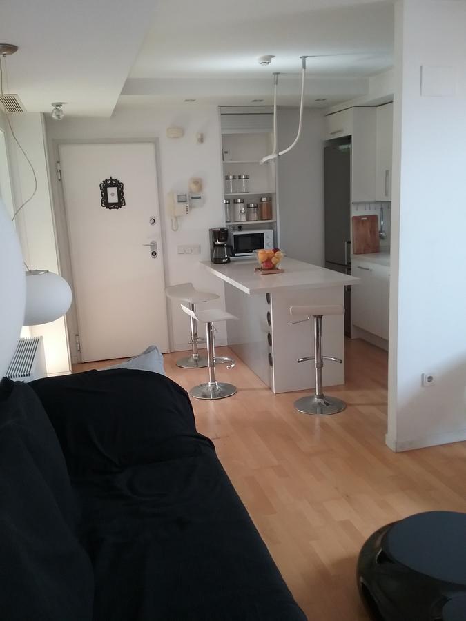 Lovely 2 Bedroom Terrace Wifi Parking Ac Heating Attic 瓦伦西亚 外观 照片